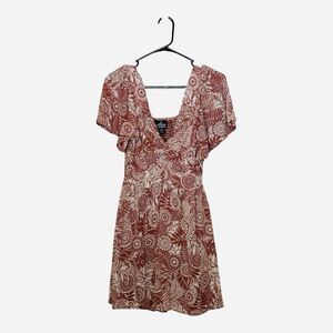 Angie V-Neck Smocked Short Dress Flutter Sleeves Floral Print Boho Size Medium